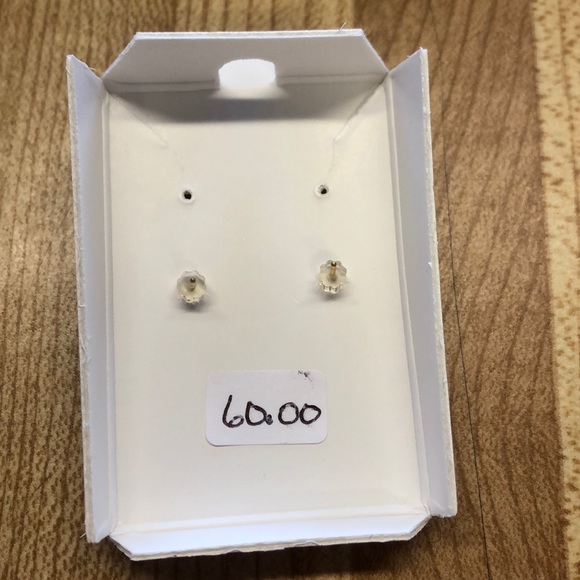 10kt Gold & Mystic Green Topaz Stud Earrings - Picture 6 of 7